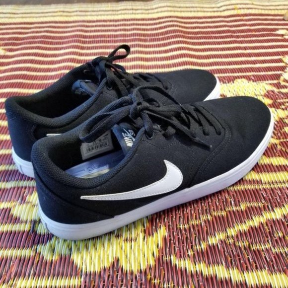 Nike SB Check Solarsoft Canvas Black Sneakers 11 - Picture 2 of 11